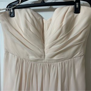 Beautiful strapless light peach dress.